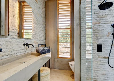 Salle de bain villa namana